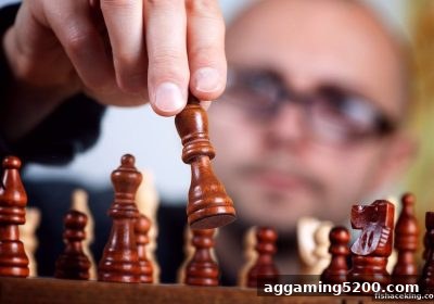 捕鱼王中王推荐：国际象棋棋具选购实战宝典——材质、尺寸、预算与保养全解析